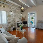 Villa Labovitsa Vlachopoulátika